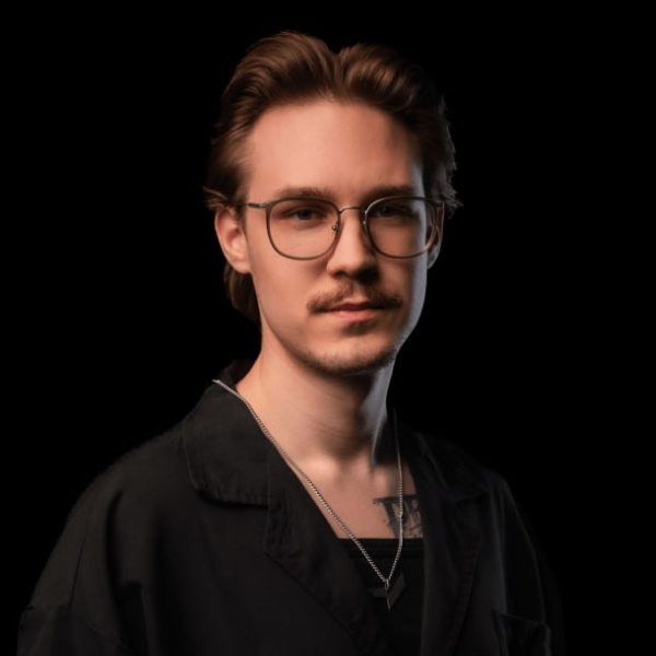 Александр Кузнецов